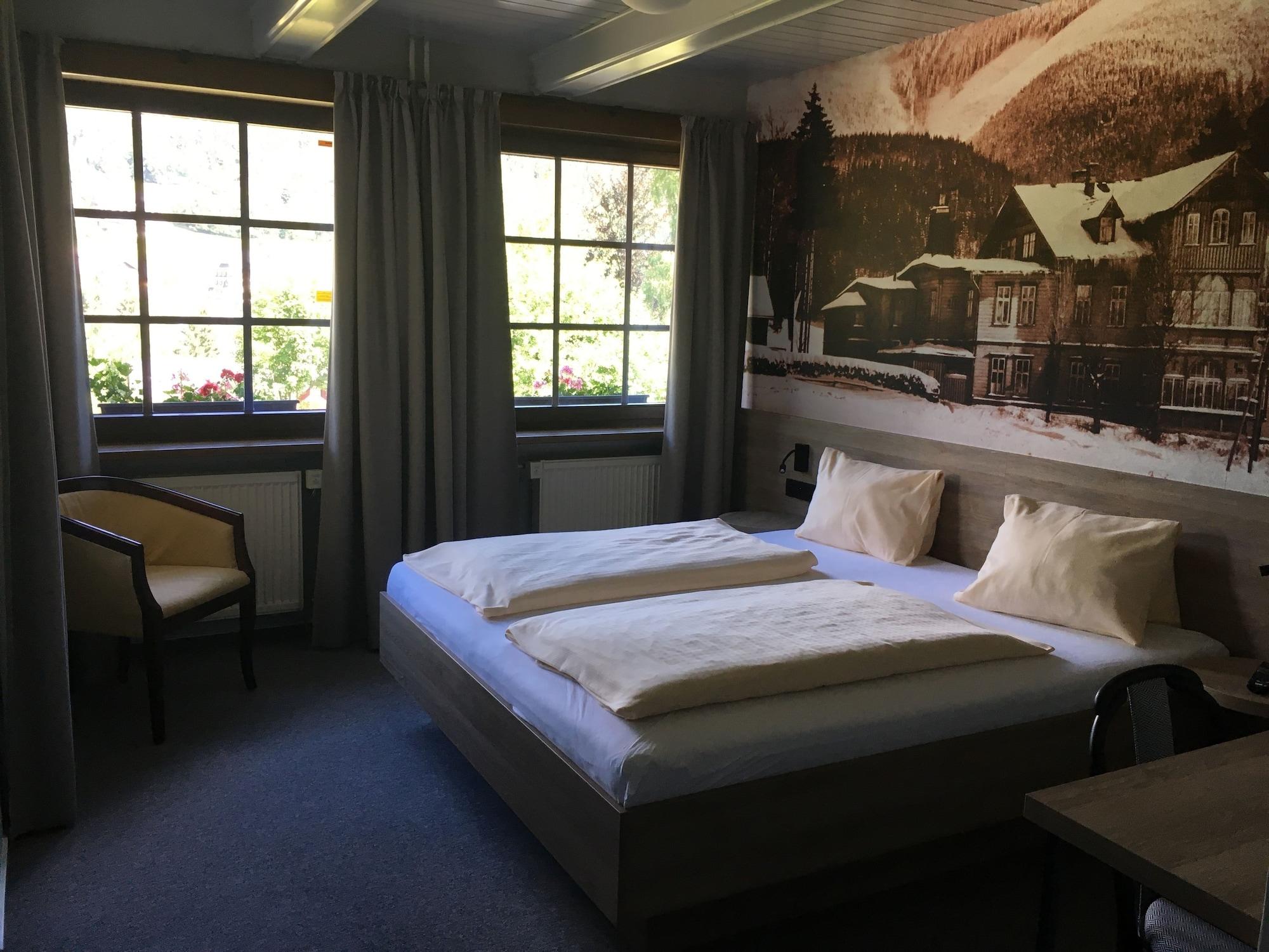 Hotel Start ชปินด์เลอรูฟ มลิน ภายนอก รูปภาพ