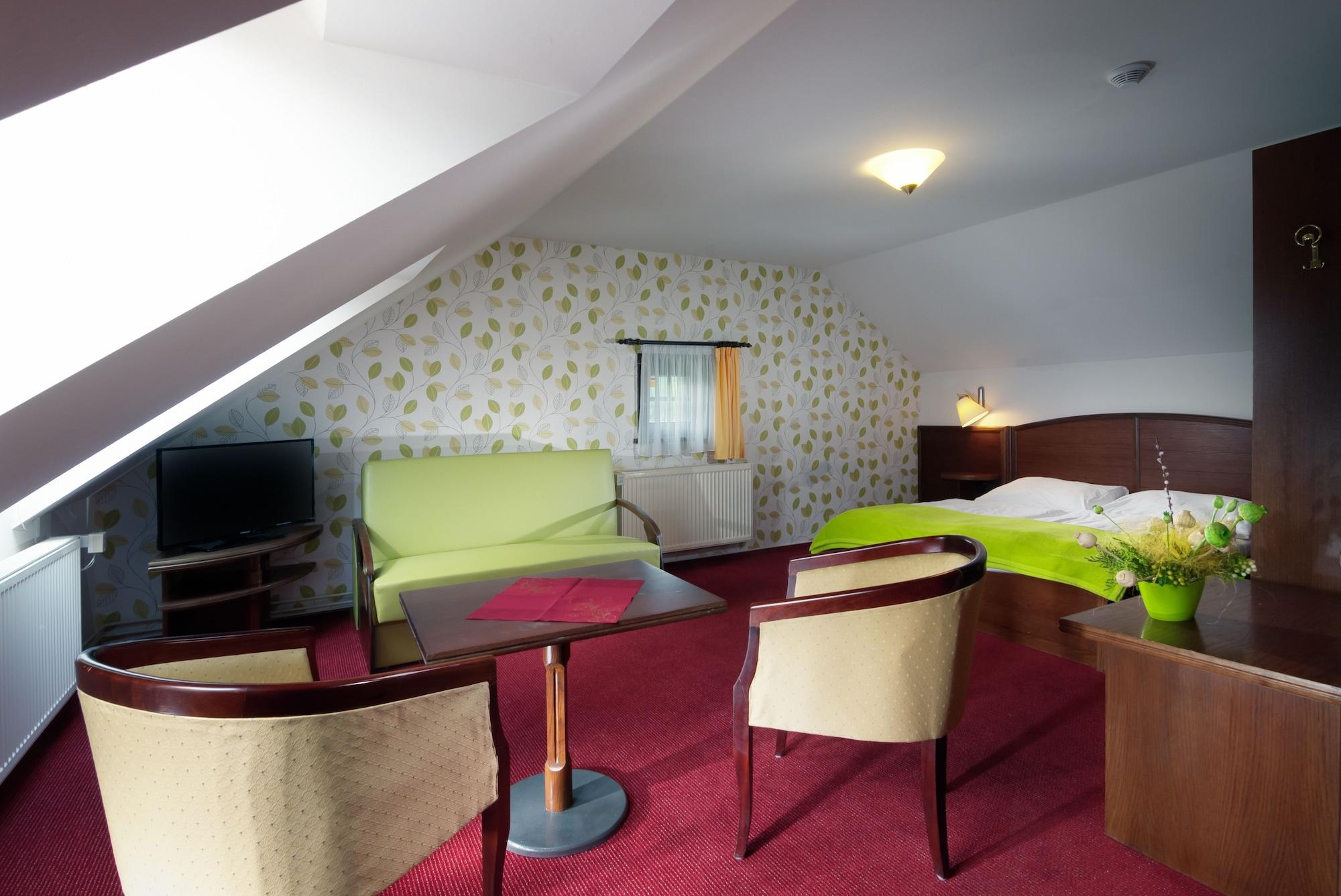 Hotel Start ชปินด์เลอรูฟ มลิน ภายนอก รูปภาพ